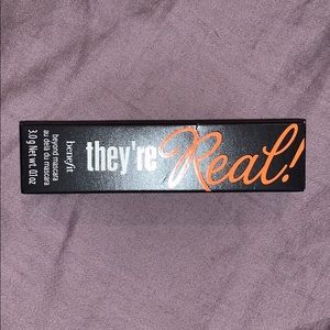 Travel size benefit they’re real mascara